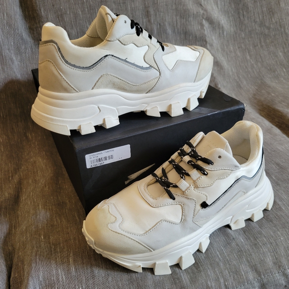 New Women's Italy's Cinzia Araia White Grey Leather Bulky Sneakers Size 8 US - Picture 13 of 16